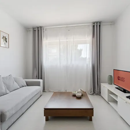 Guestready - Lovely With River View شقة